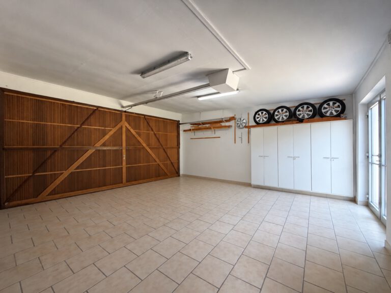 Einfamilienhaus Balingen (KI-AX343) – Garage